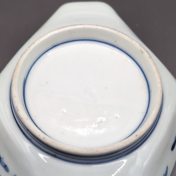 Antique Japanese Imari Porcelain Hexagonal Serving Bowl Dish Shrimp Crane Motif - Picture 11 of 14